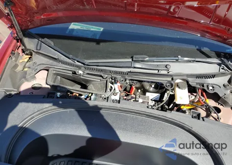 2024 Tesla Model 3 из США, поврежденный, VIN 5YJ3E1EA3RF829102